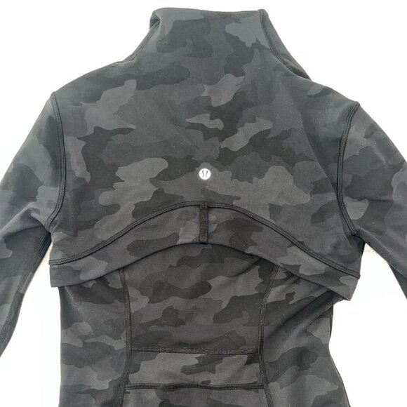 Lululemon Define Jacket – Size 6 – Dark Camo Full Zip - Picture 1 of 6